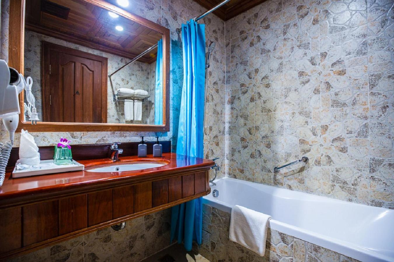 Hotel Pierre Siem Reap